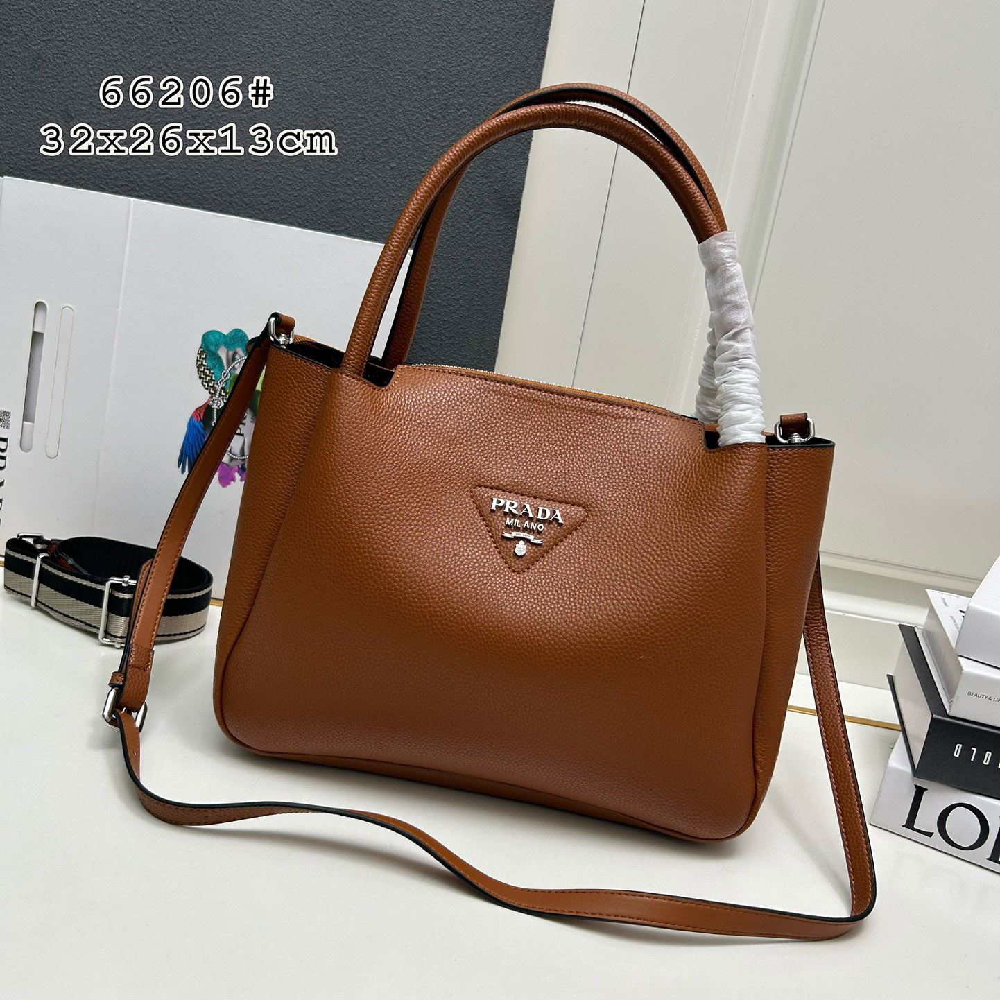 Pra*a shopping bags